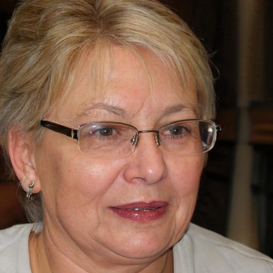 Portrait de Solène Girard, formatrice en communication financière